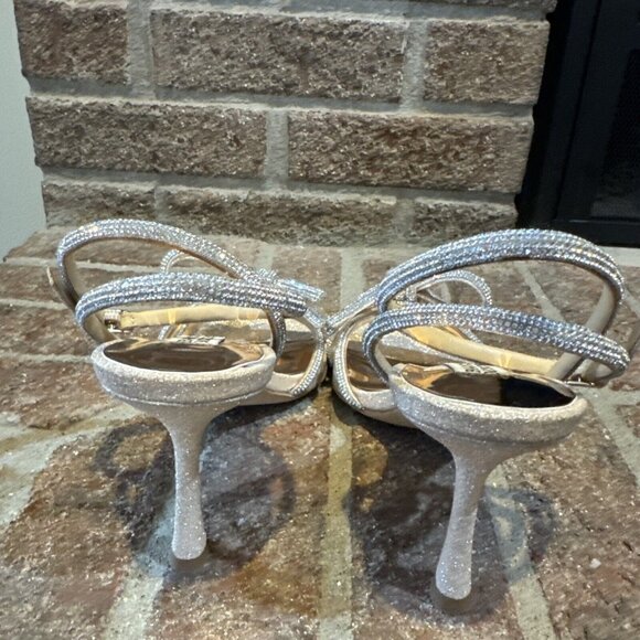 Badgley Mischka Womens Effie Strappy Bow Stiletto Heel Sandal in Soft  Gold Sz 6 - Picture 3 of 15